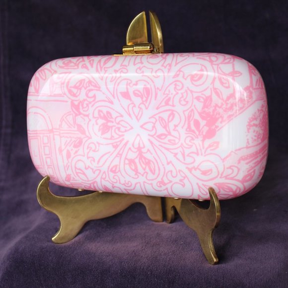 rare Lilly Pulitzer Jubilee clutch purse pill box Lucite enamel Pink toile - Picture 6 of 9